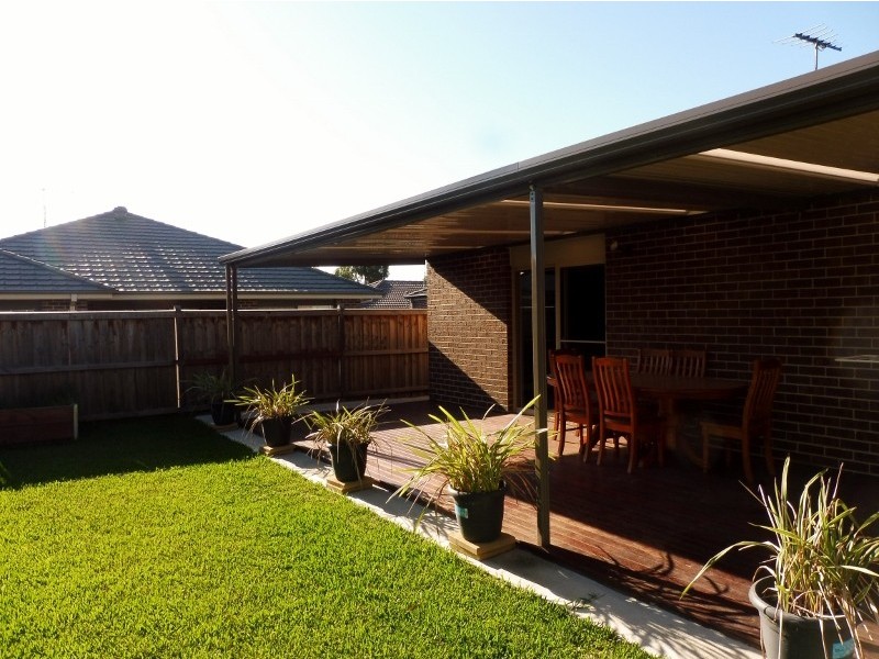 15 Nobel Drive, Cranbourne West VIC 3977