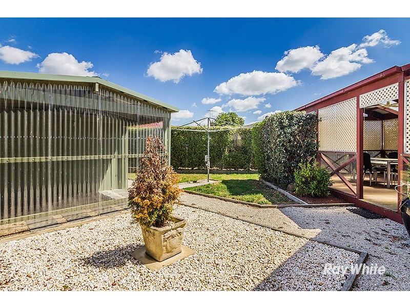 3 Filbert Court, Cranbourne North VIC 3977