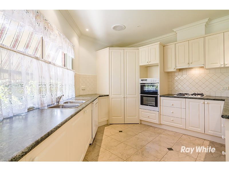 3 Filbert Court, Cranbourne North VIC 3977