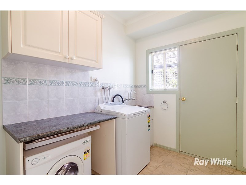 3 Filbert Court, Cranbourne North VIC 3977