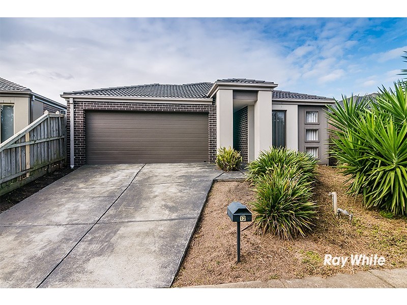 12 Islington Avenue, Cranbourne North VIC 3977