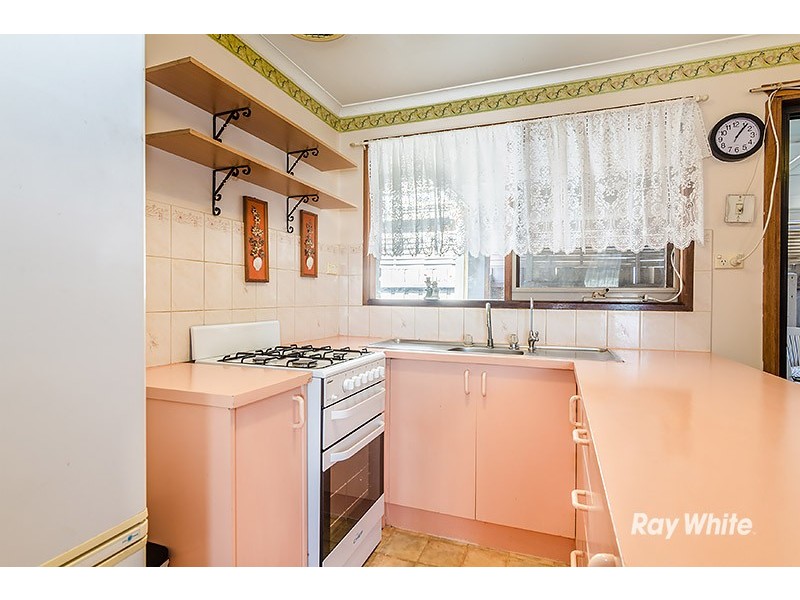 2 Marnie Drive, Cranbourne West VIC 3977