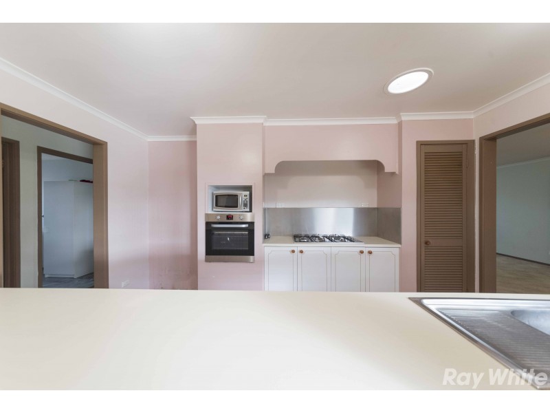 7 Bligh Close, Cranbourne North VIC 3977