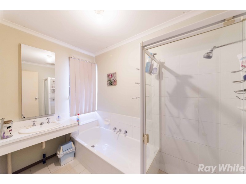 7 Bligh Close, Cranbourne North VIC 3977