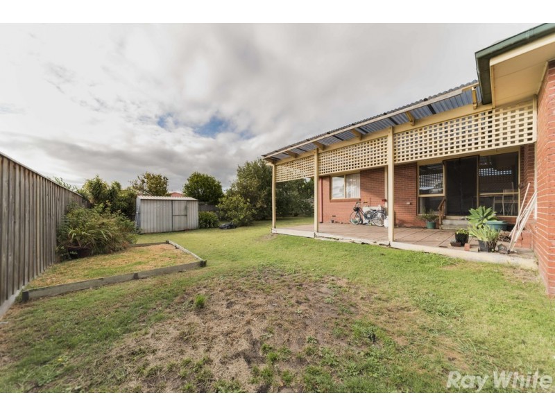 7 Bligh Close, Cranbourne North VIC 3977