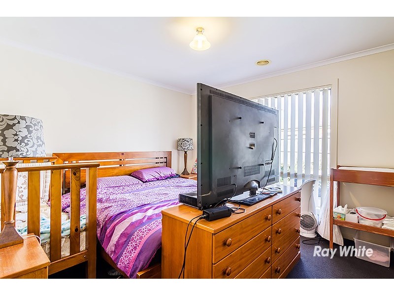 4 Fiscus Court, Cranbourne VIC 3977