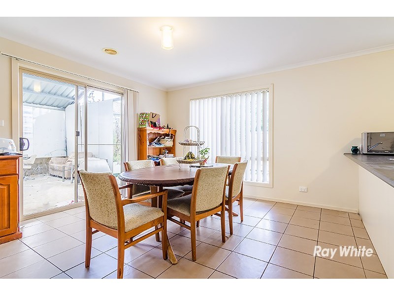 4 Fiscus Court, Cranbourne VIC 3977