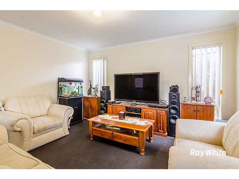 4 Fiscus Court, Cranbourne VIC 3977