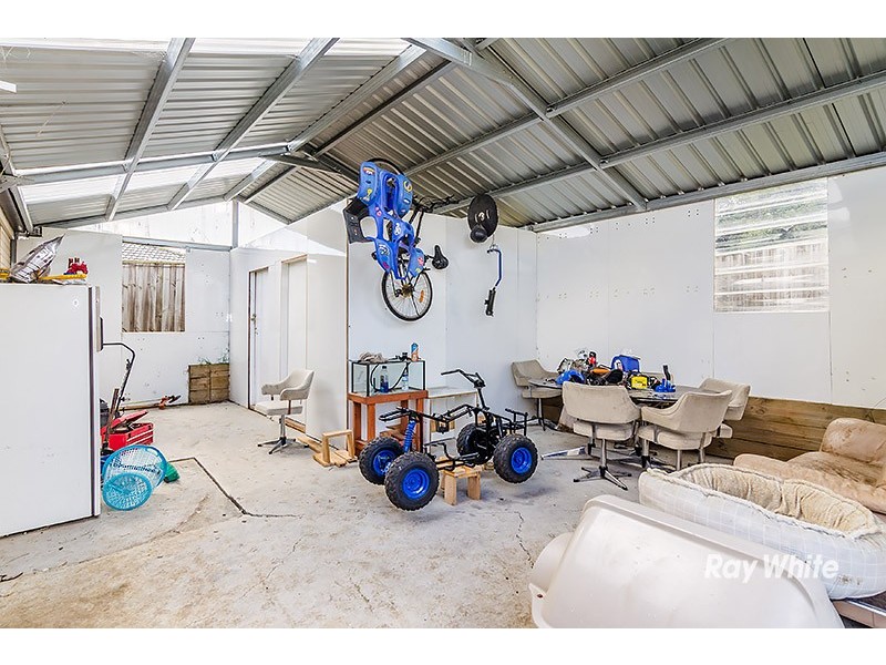 4 Fiscus Court, Cranbourne VIC 3977
