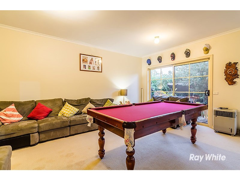 106 Courtenay Avenue, Cranbourne North VIC 3977