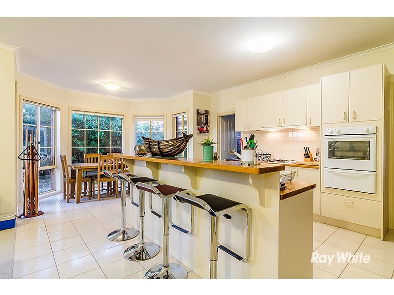 106 Courtenay Avenue, Cranbourne North VIC 3977