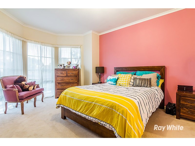 106 Courtenay Avenue, Cranbourne North VIC 3977