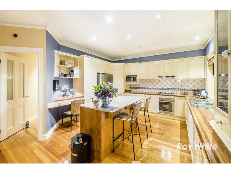 10 Gardenia Court, Narre Warren South VIC 3805