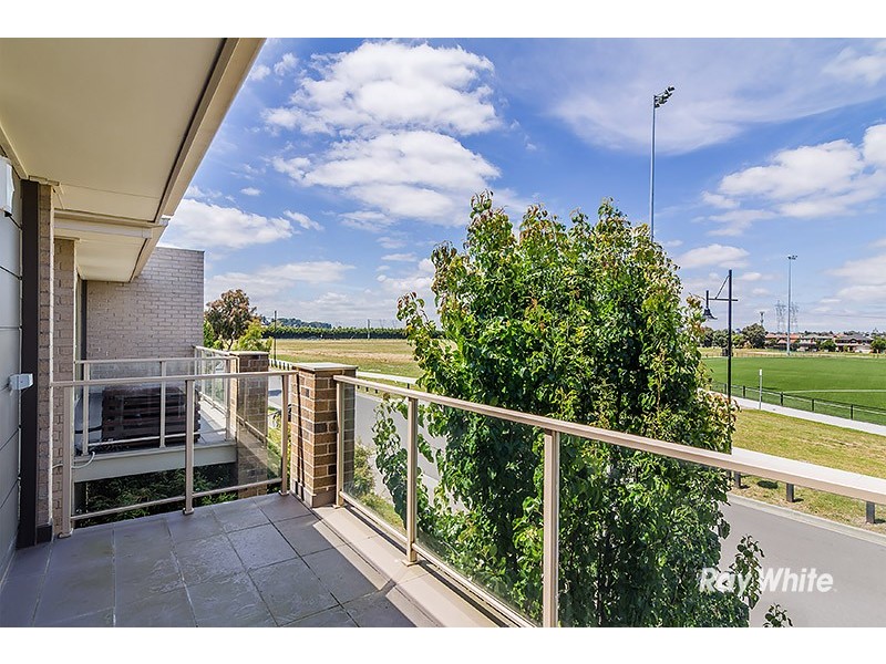 38 Aleppo Place, Cranbourne VIC 3977