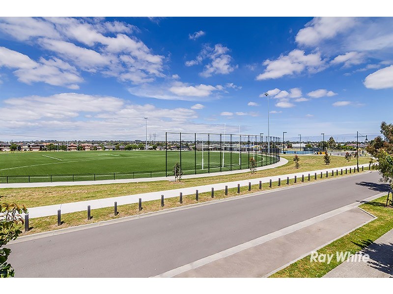 38 Aleppo Place, Cranbourne VIC 3977