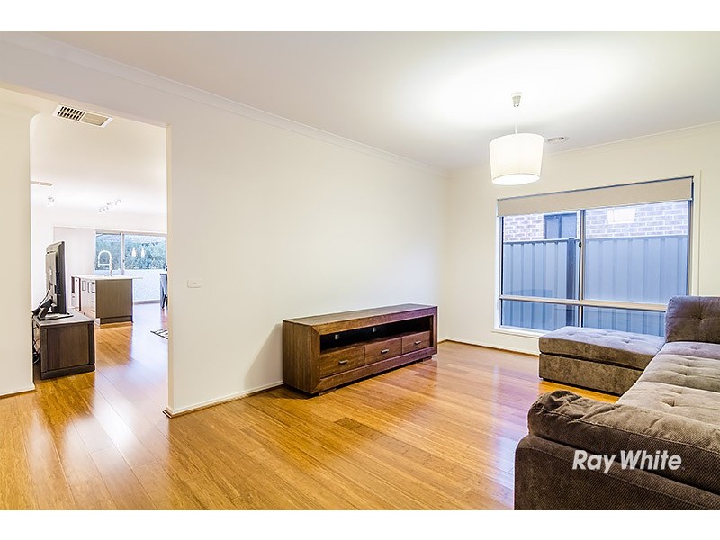 7 Morphetville Street, Clyde North VIC 3978