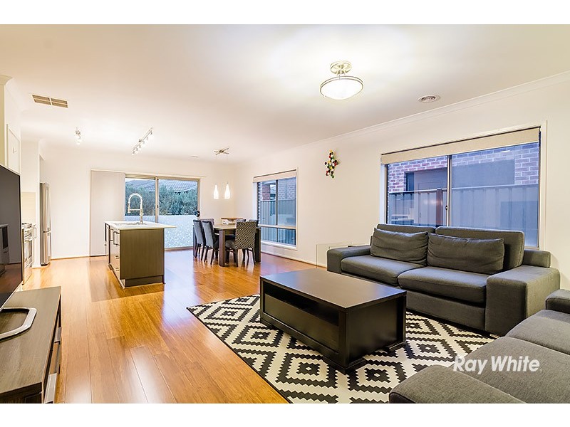 7 Morphetville Street, Clyde North VIC 3978