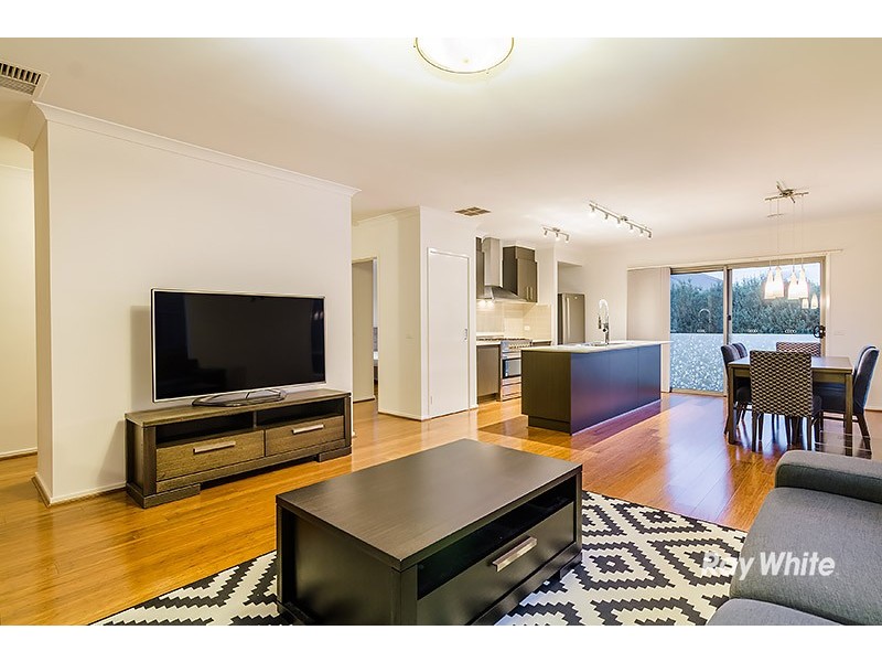 7 Morphetville Street, Clyde North VIC 3978