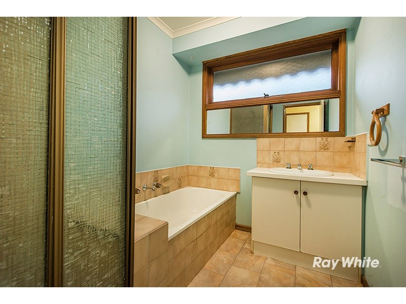 36 Marylyn Place, Cranbourne VIC 3977