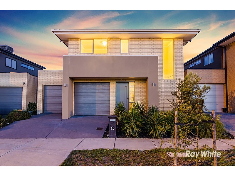 57 Morningside Boulevard, Cranbourne West VIC 3977
