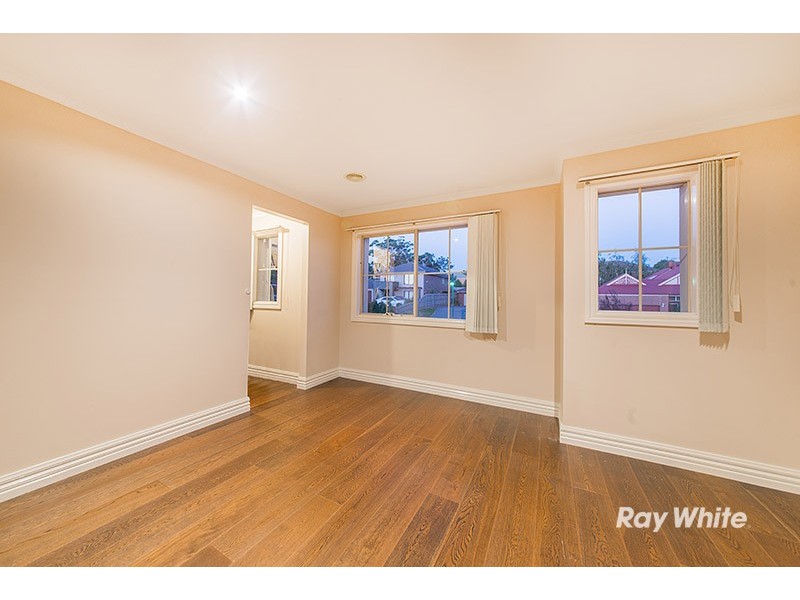 2 Nugong Place, Lynbrook VIC 3975