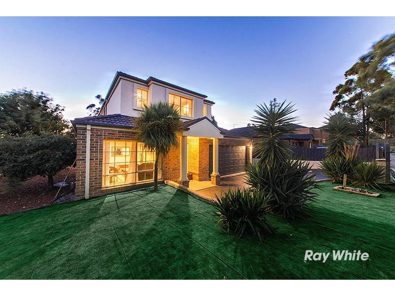2 Nugong Place, Lynbrook VIC 3975