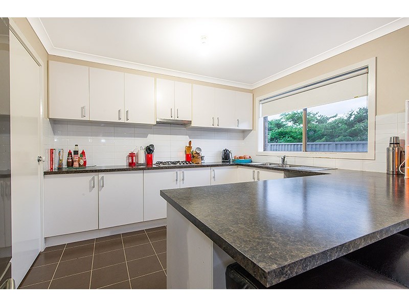 29 Stately Drive, Cranbourne East VIC 3977