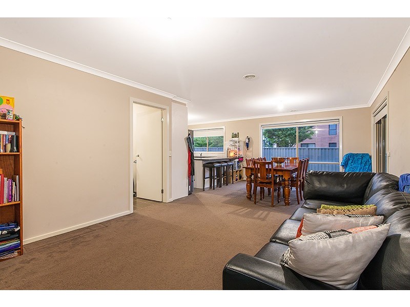 29 Stately Drive, Cranbourne East VIC 3977