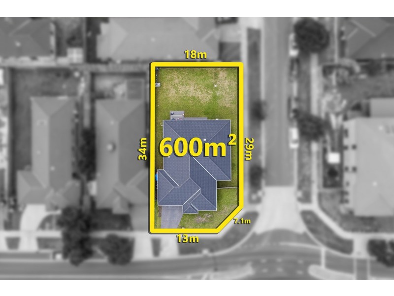 29 Stately Drive, Cranbourne East VIC 3977