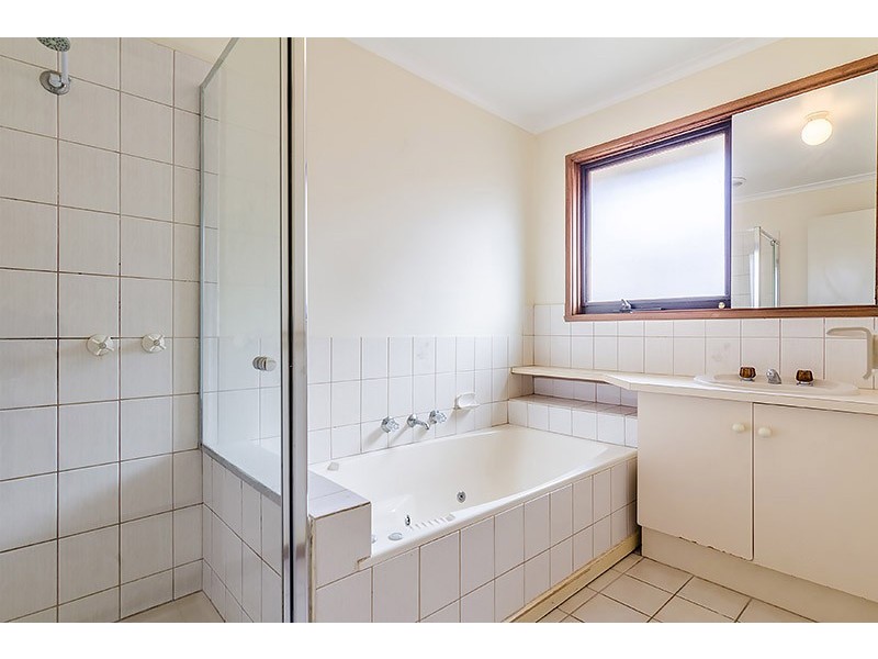 1/21 Rouse Street, Cranbourne VIC 3977