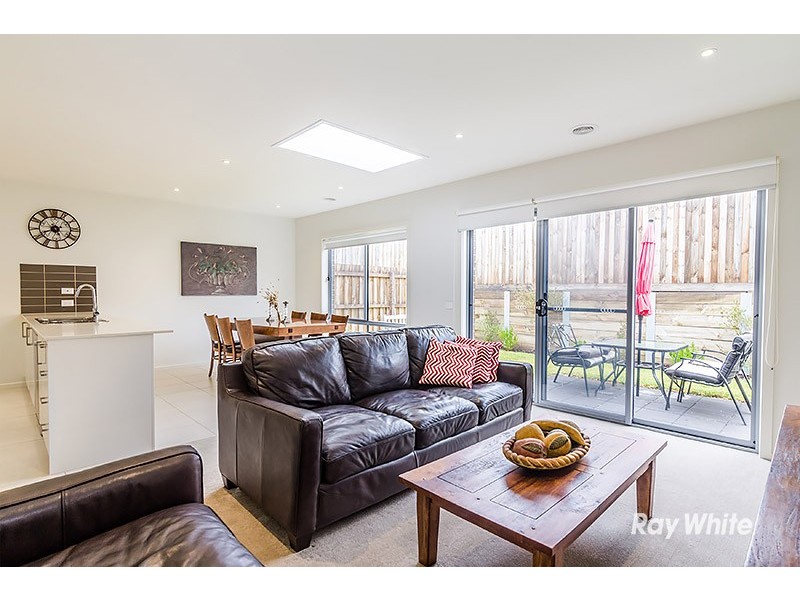 4 Woodright Circuit, Cranbourne VIC 3977