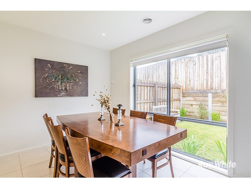 4 Woodright Circuit, Cranbourne VIC 3977