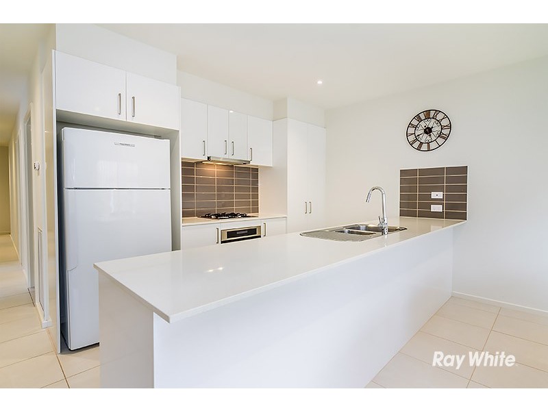 4 Woodright Circuit, Cranbourne VIC 3977