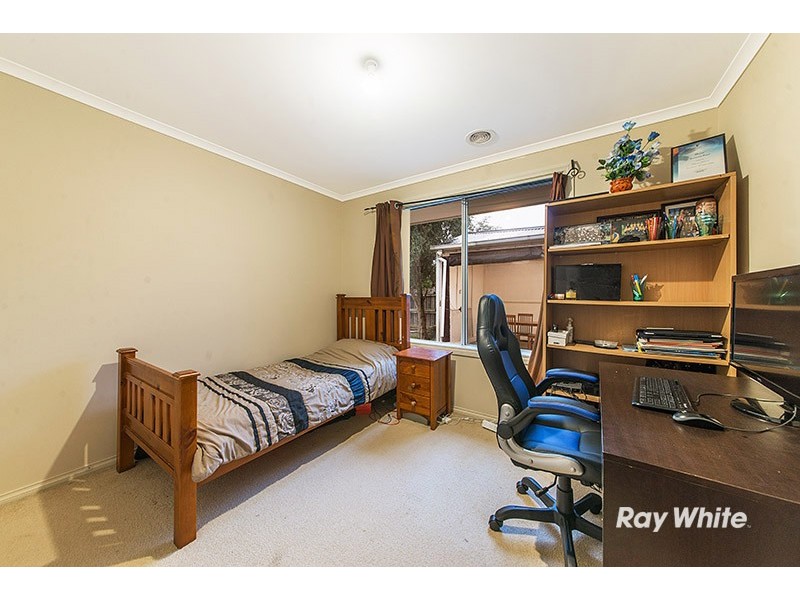 1 Kismet Close, Cranbourne West VIC 3977