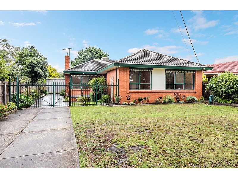 24 Harry Street, Cranbourne VIC 3977