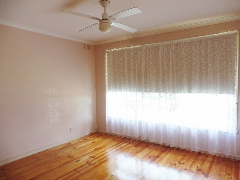 24 Harry Street, Cranbourne VIC 3977