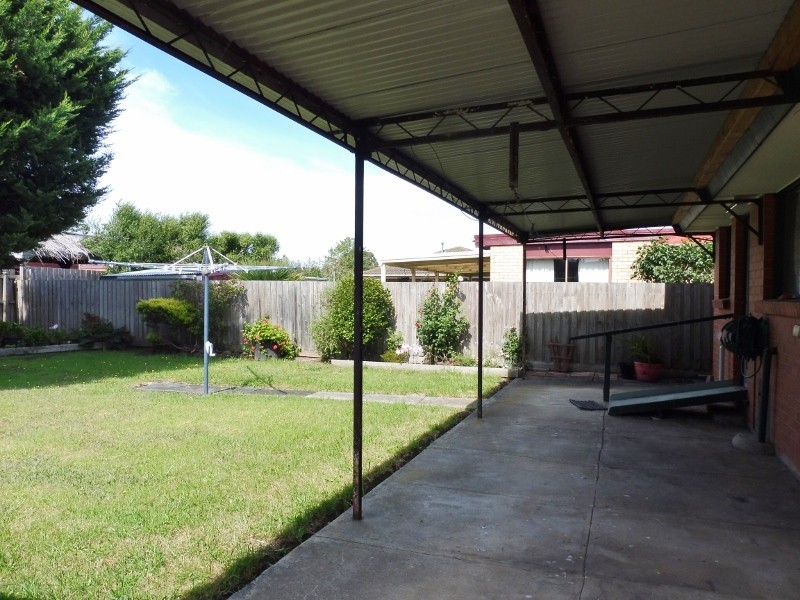 24 Harry Street, Cranbourne VIC 3977