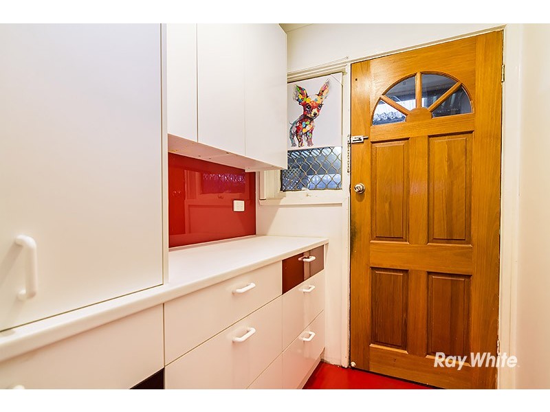 5 Lurline Street, Cranbourne VIC 3977