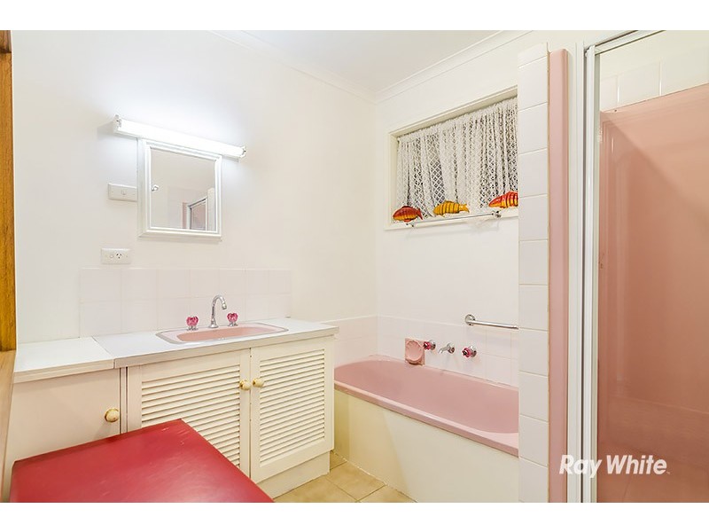 5 Lurline Street, Cranbourne VIC 3977
