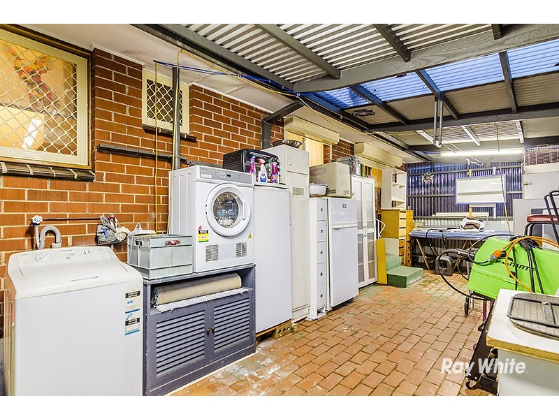 5 Lurline Street, Cranbourne VIC 3977