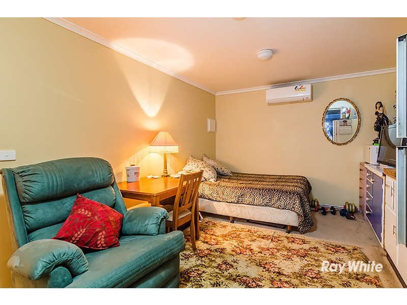 5 Lurline Street, Cranbourne VIC 3977