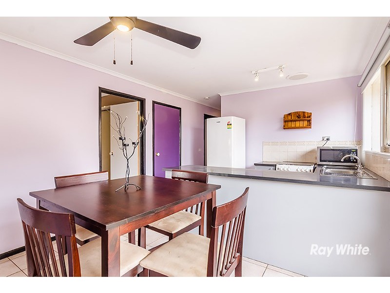 6 Willora Crescent, Cranbourne West VIC 3977