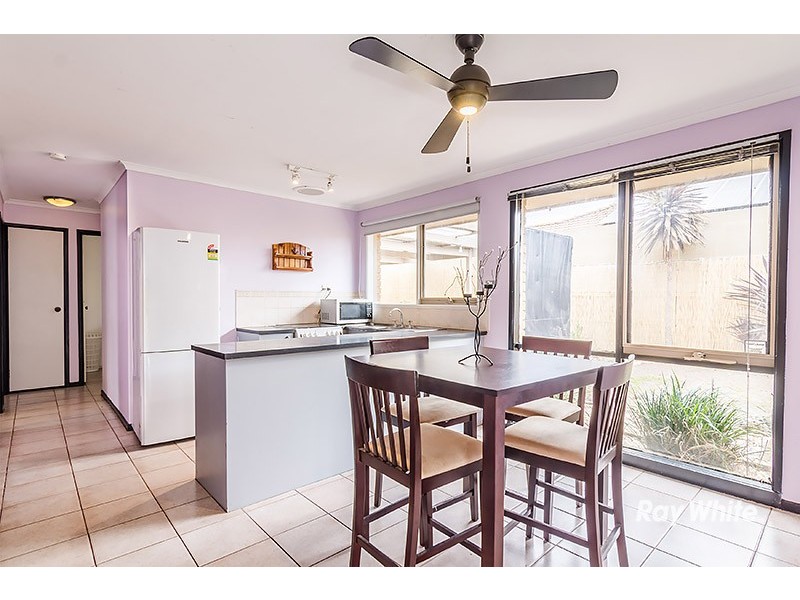 6 Willora Crescent, Cranbourne West VIC 3977