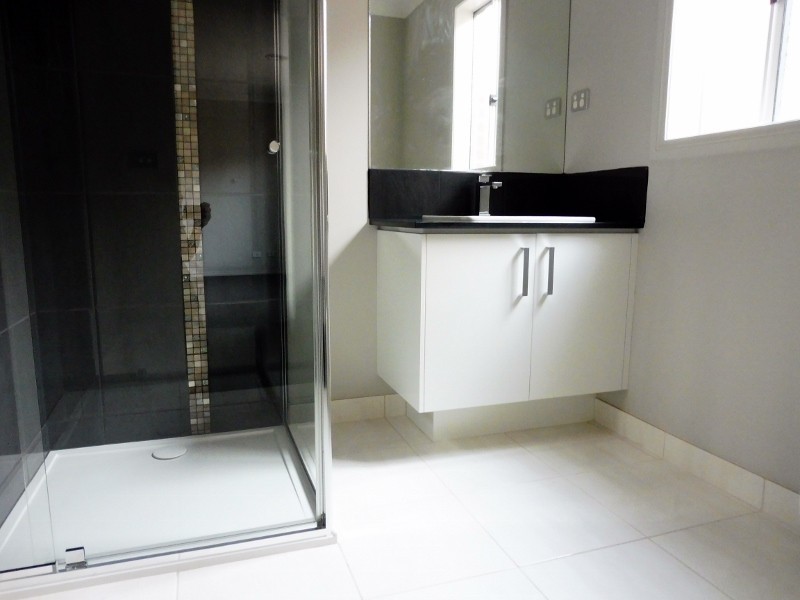 12 Pamplona Way, Clyde North VIC 3978