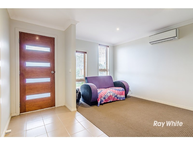 21 Pepperbush Circuit, Cranbourne VIC 3977