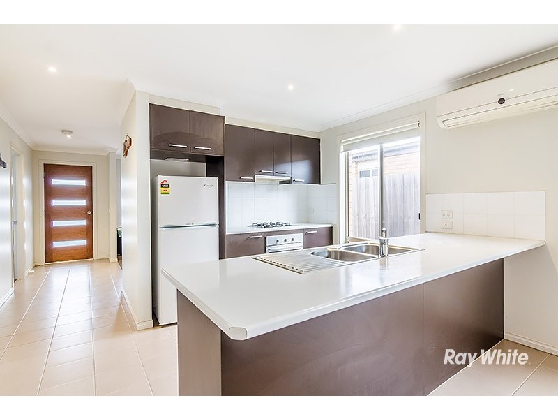 21 Pepperbush Circuit, Cranbourne VIC 3977