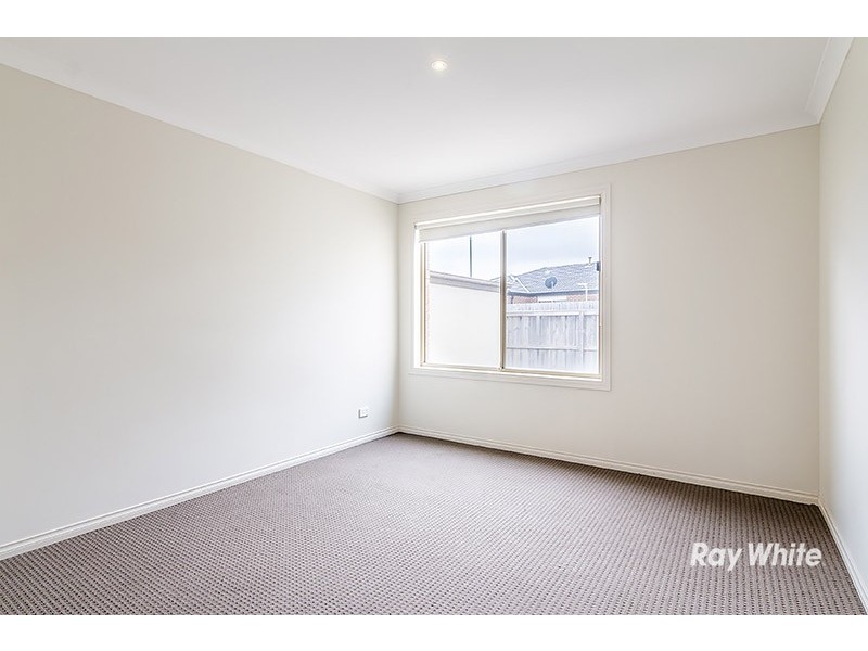 21 Pepperbush Circuit, Cranbourne VIC 3977