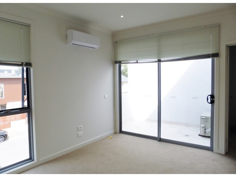 49 Cilento Crescent, Lynbrook VIC 3975