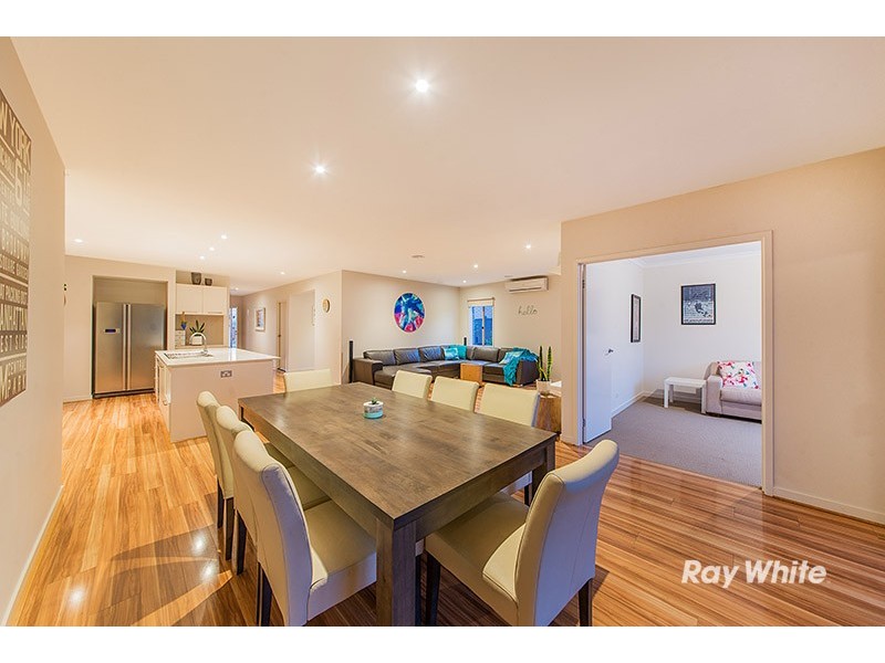 4 Dusky Bells Drive, Cranbourne West VIC 3977