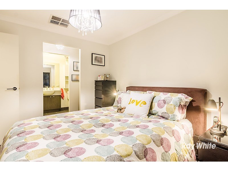 17 Wodalla Place, Lyndhurst VIC 3975